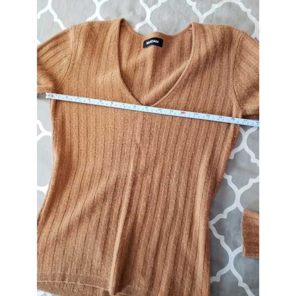 **SHIPS DEC 19** Naadam 100% Cashmere Camel Brown V Neck Sweater Small - Picture 3 of 5